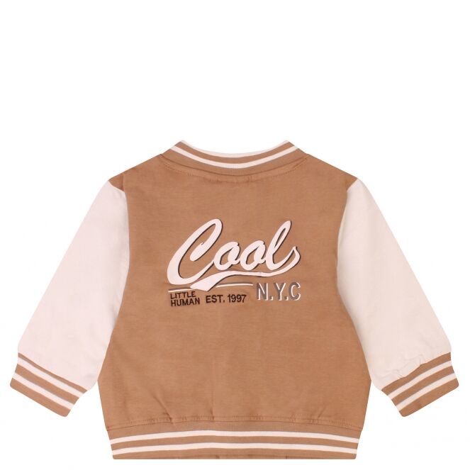 flinq newborn flinq newborn Celvyn Z10417 Beige affogat flinq newborn Celvyn Z10417 Baby jongens vest Beige bestel je online bij www.bertusmode.nl/